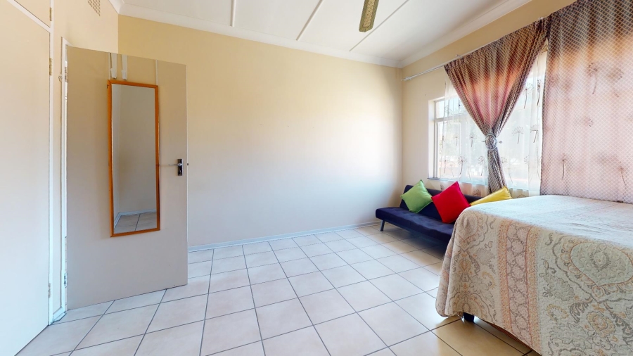 2 Bedroom Property for Sale in Potchefstroom North West